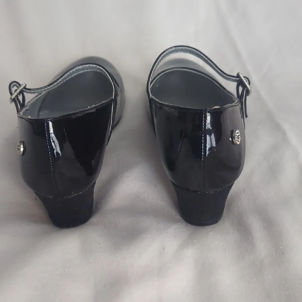 Girls Mary Jane Black Patent Leather Dress Shoes Size 5 W/ Heel